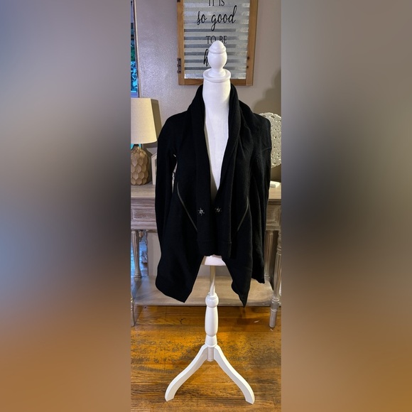 LuluLemon Wrap It Up Sweater - Picture 3 of 8